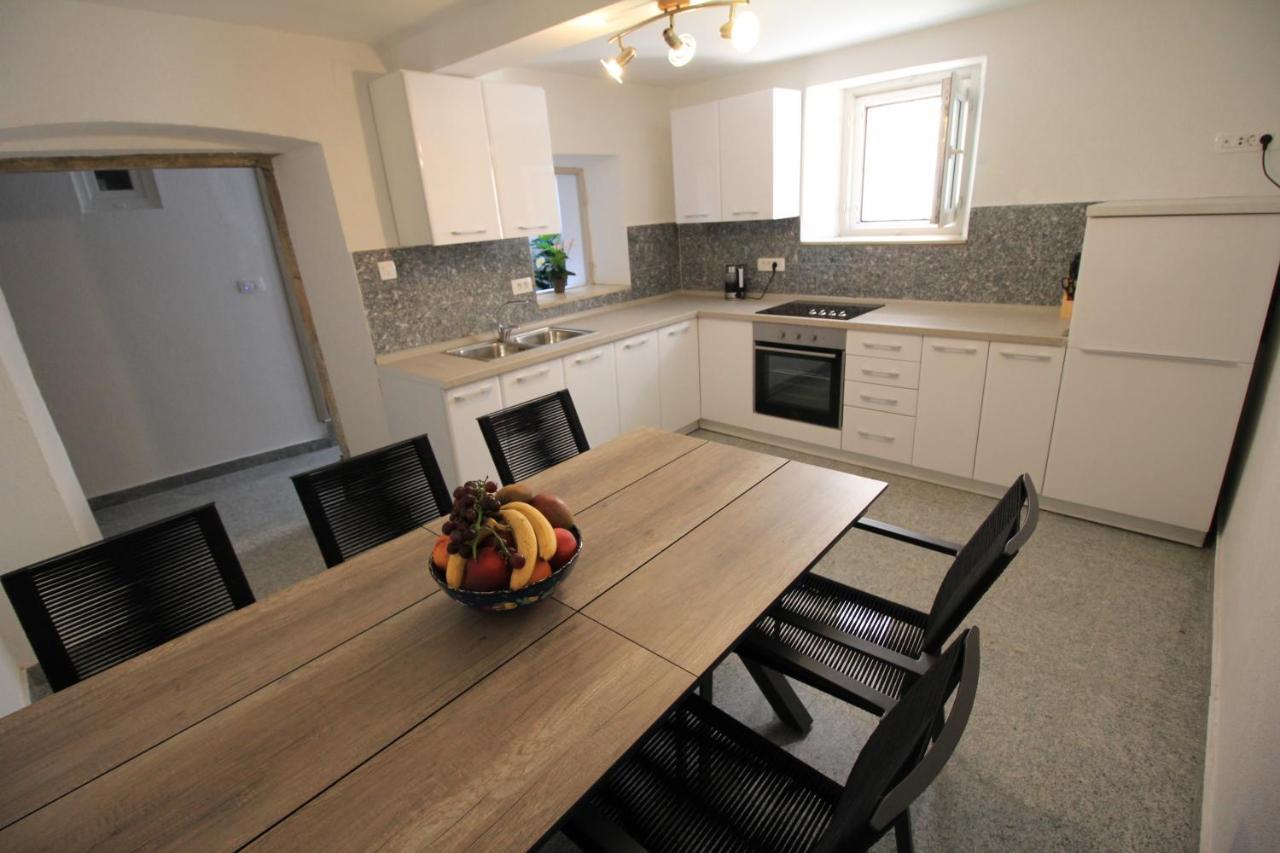 Town House In The Centre Of Historic Trogir Villa Ngoại thất bức ảnh